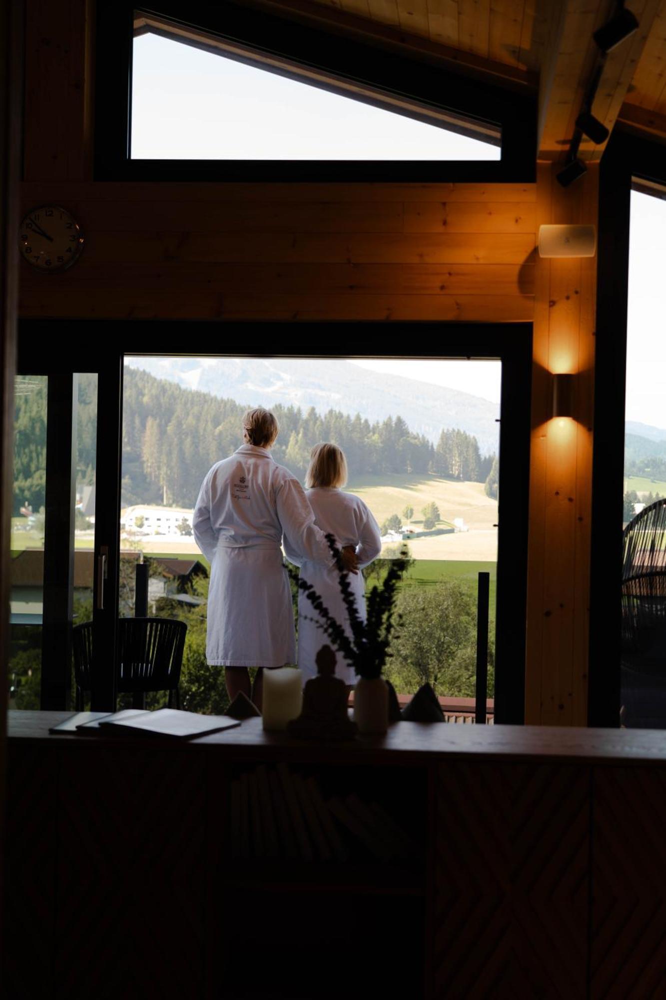 Ferienwelt Kesselgrub Hotel In Altenmarkt-Zauchensee Алтенмаркт им Понгау Екстериор снимка