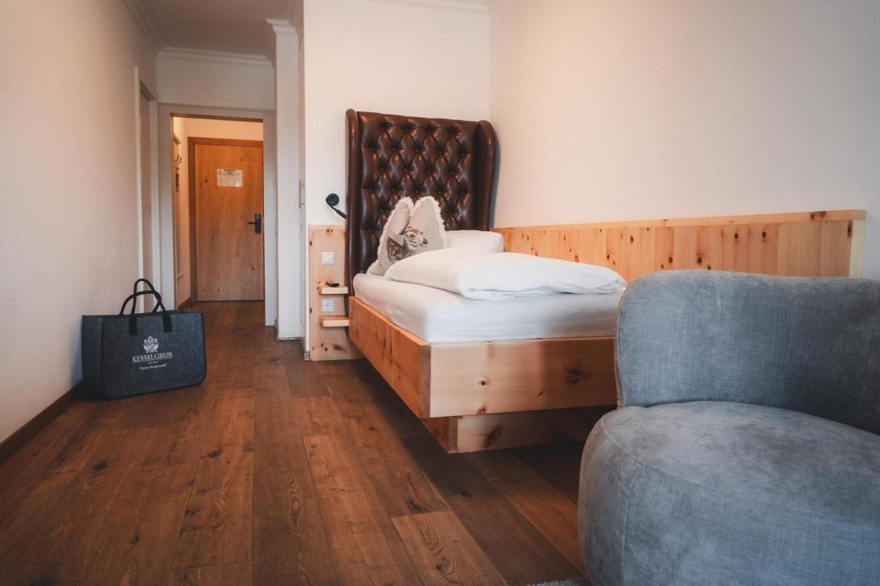 Ferienwelt Kesselgrub Hotel In Altenmarkt-Zauchensee Алтенмаркт им Понгау Стая снимка