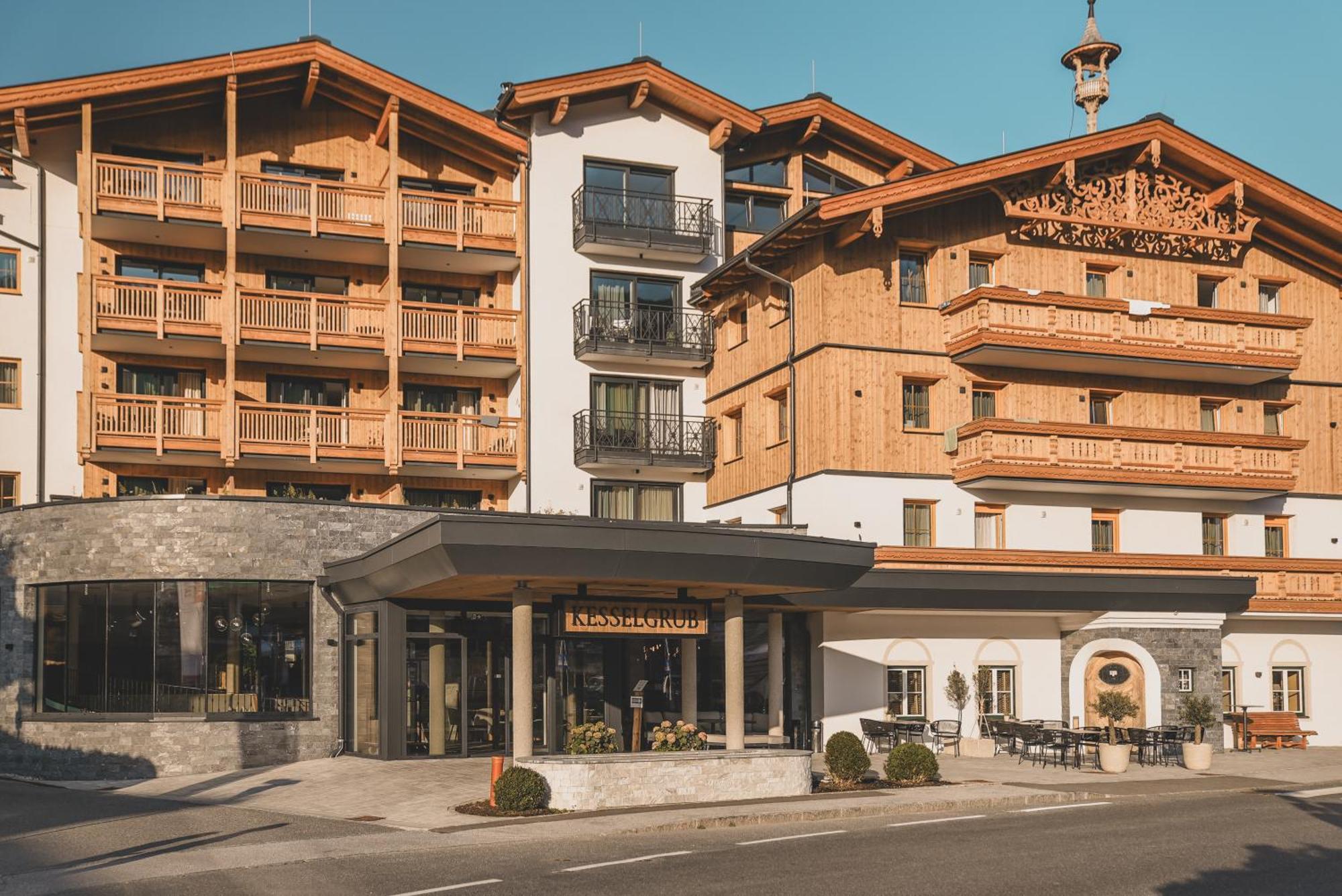 Ferienwelt Kesselgrub Hotel In Altenmarkt-Zauchensee Алтенмаркт им Понгау Екстериор снимка